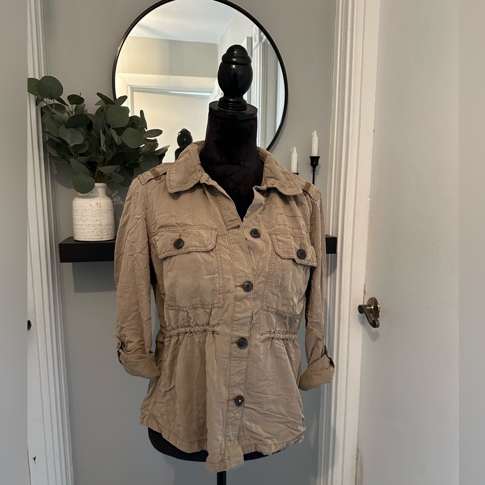 American Eagle military style jacket with rollable sleeves